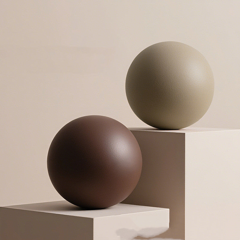 20cm Pilates Ball Thickened Explosion-proof Yoga Ball